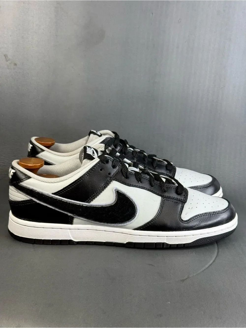 Nike DUNK LOW 'CHENILLE SWOOSH - BLACK GREY FOG' sneaker men’s size 11.5